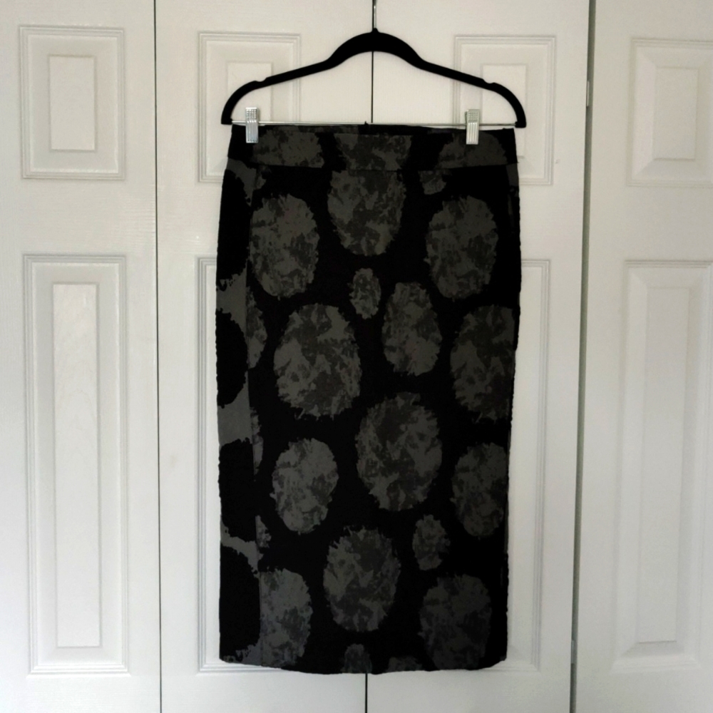 Lilith Black and Gray Textured Midi Skirt